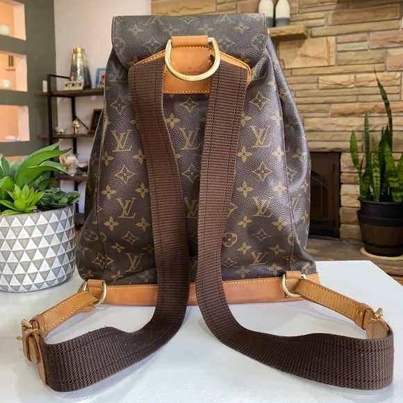 ❤️authentic backpack gm - Picture 3 of 16